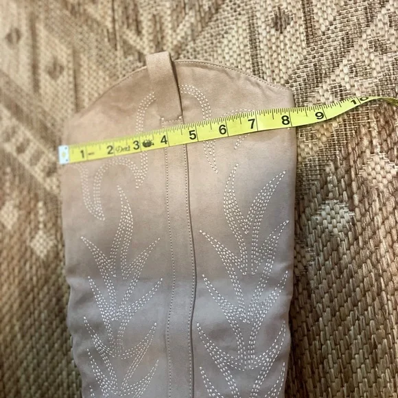 Like New | Target Universal Thread Faux Suede Cowgirl Boots | Western | 11 - Picture 12 of 16